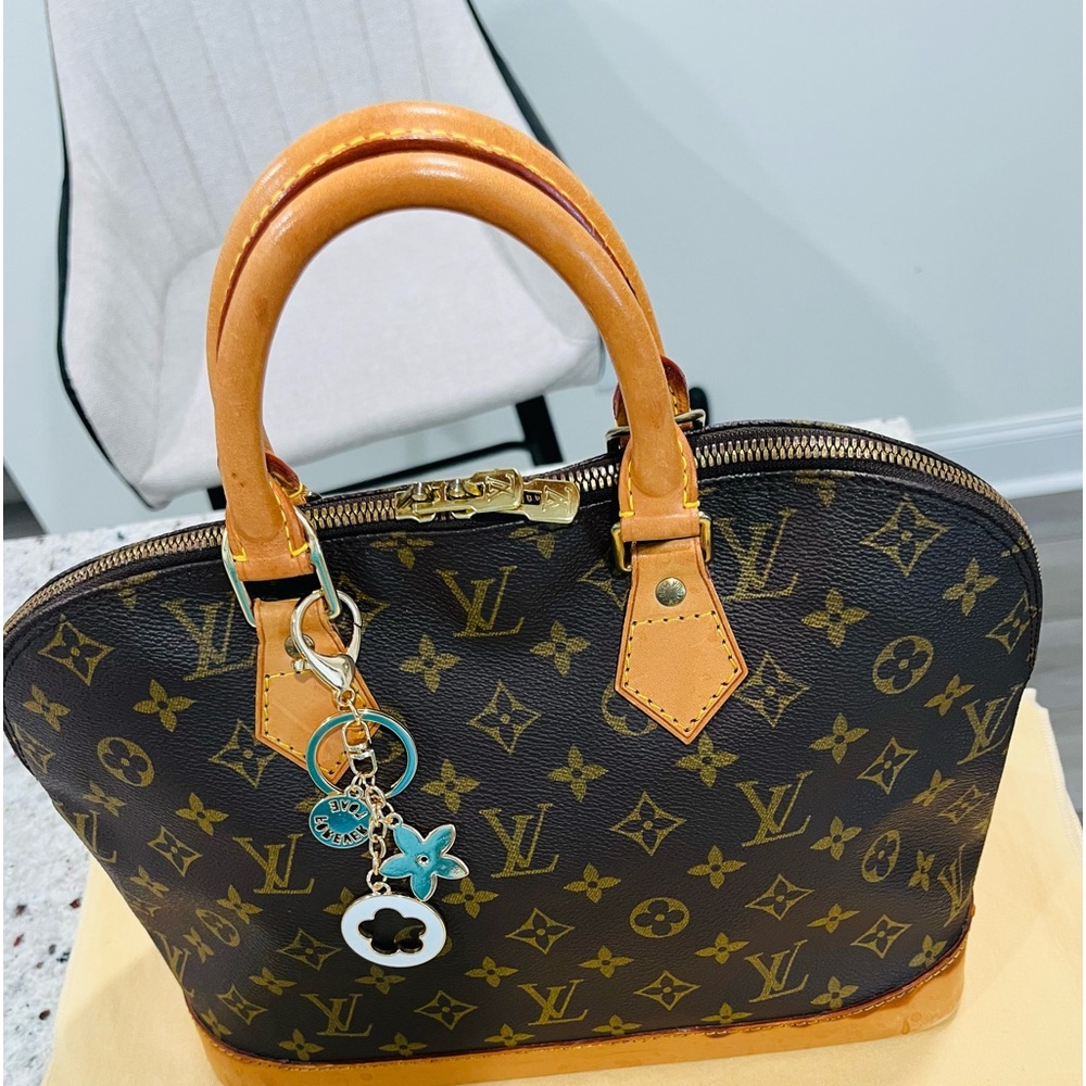 EUC Authentic LV Alma preloved in great condition beautiful Vintage!